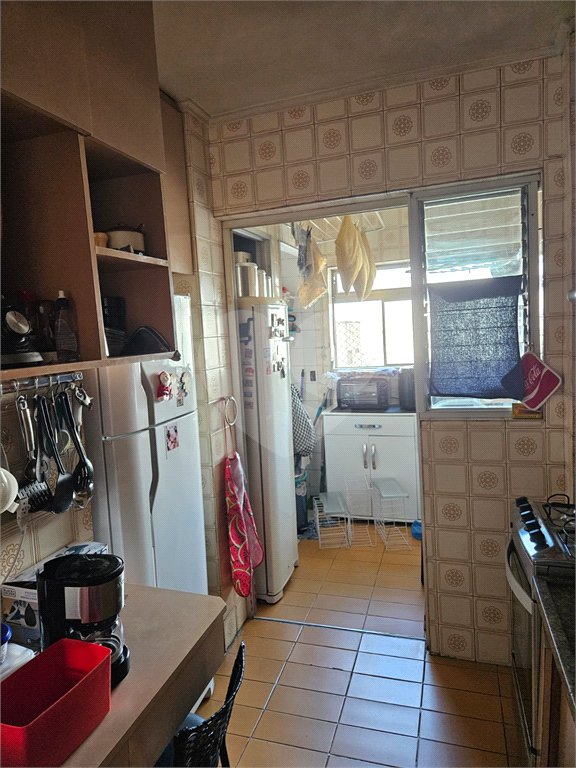 Casa à venda com 3 quartos, sendo 1 suíte, no condomínio Jconde de Irajá, São Paulo - SP