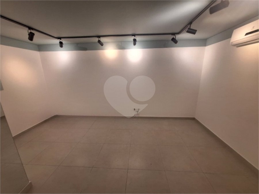 Casa à venda ou para alugar com 3 suítes no condomínio Boulevard Ibirapuera, São Paulo - SP