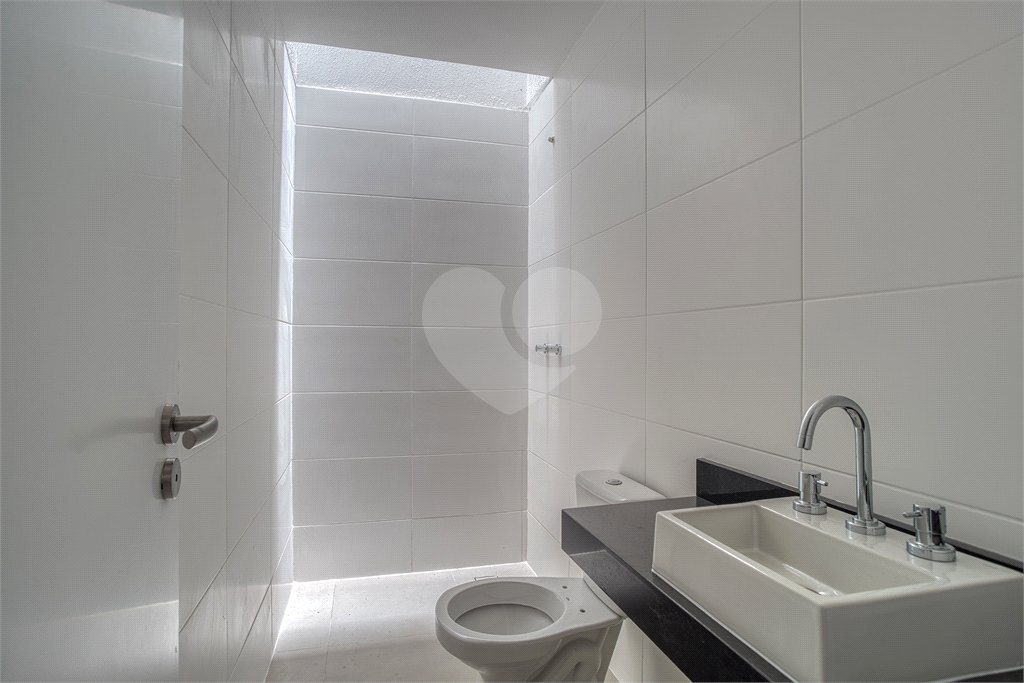 Casa à venda com 4 quartos, sendo 1 suíte, no condomínio Cube Campo Belo, São Paulo - SP