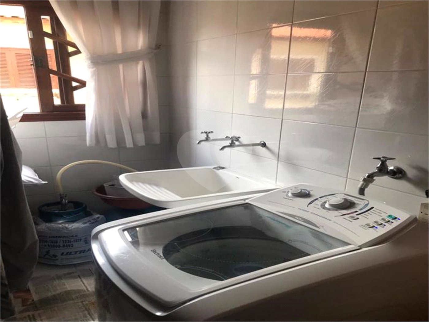 Casa à venda com 3 quartos, sendo 1 suíte, no condomínio Morada de Itapuã, São Paulo - SP