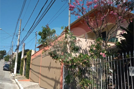Casa à venda com 3 quartos, sendo 1 suíte, em Jardim Pirajussara, São Paulo, SP