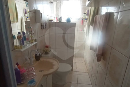 Casa à venda com 3 quartos, sendo 1 suíte,  no Centro, Mogi das Cruzes, SP