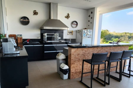 Casa à venda com 4 suítes no condomínio Village Ipanema 1, Araçoiaba da Serra - SP