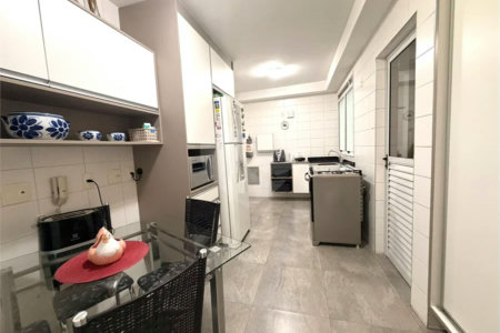 Apartamento à venda com 3 suítes em Jardim Marajoara, São Paulo, SP