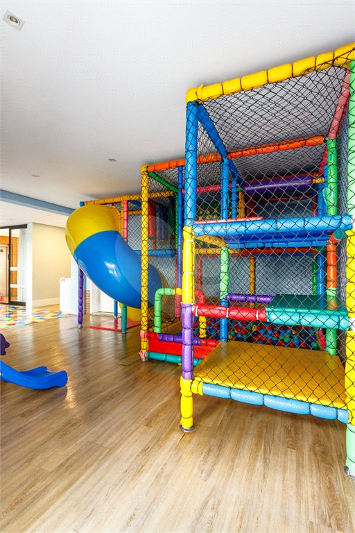 Apartamento à venda com 4 quartos, sendo 2 suítes,  em Jardim Panorama, São Paulo, SP