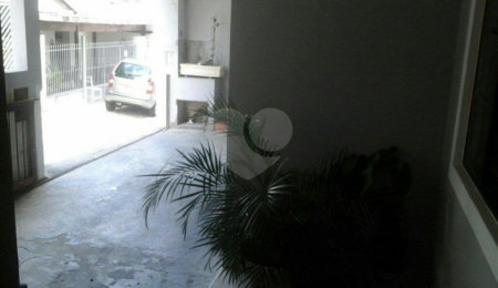 Casa de Vila à venda com 4 quartos, sendo 1 suíte,  em Vila Nivi, São Paulo, SP