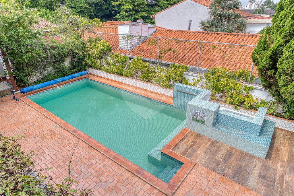Sobrado à venda com 4 suítes em Jardim dos Estados, São Paulo, SP