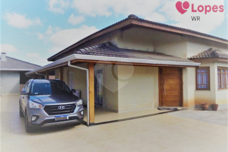 Casa à venda com 5 quartos, sendo 1 suíte, em Jardim Shangri-lá, Atibaia, SP