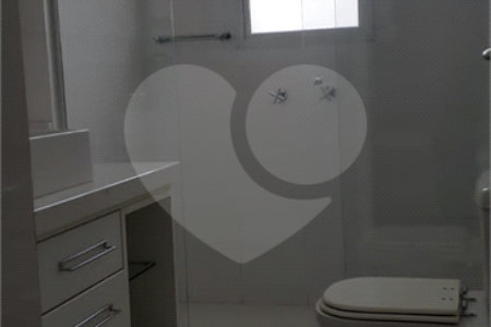 Apartamento à venda com 4 quartos, sendo 2 suítes,  em Vila Oliveira, Mogi das Cruzes, SP