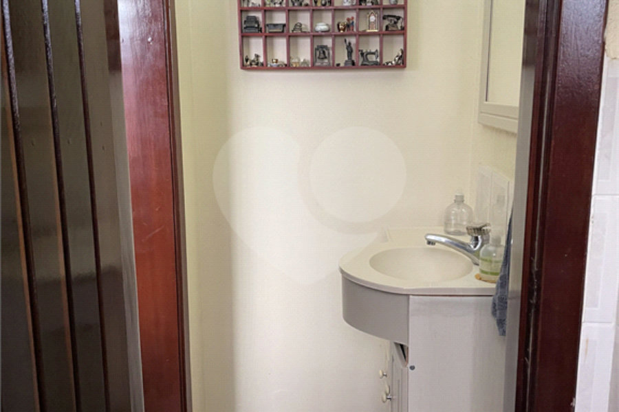 Casa Térrea à venda com 5 quartos, sendo 3 suítes, em Butantã, São Paulo, SP