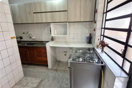 Sobrado à venda com 3 quartos, sendo 1 suíte,  em Jardim Ester Yolanda, São Paulo, SP