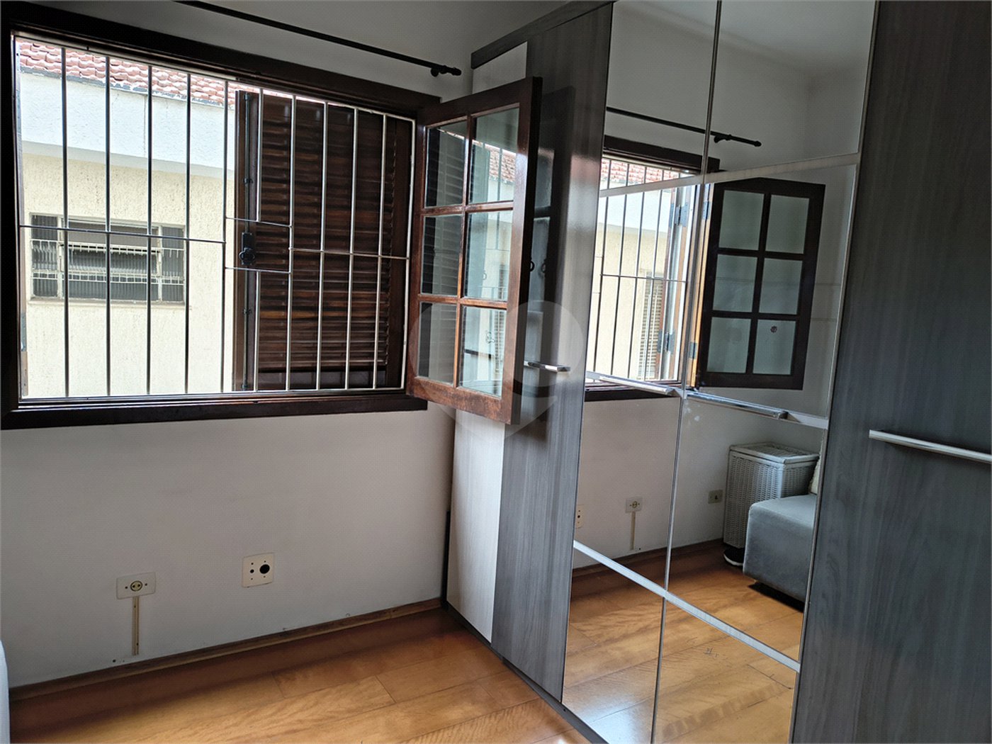 Sobrado à venda com 3 quartos, sendo 1 suíte, em Tremembé, São Paulo, SP