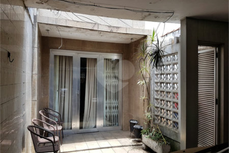 Sobrado à venda com 3 quartos, sendo 2 suítes, em Brooklin, São Paulo, SP