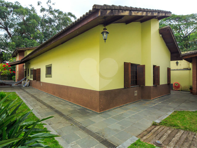 Casa Térrea à venda com 4 quartos, sendo 3 suítes,  em Jardim Marajoara, São Paulo, SP