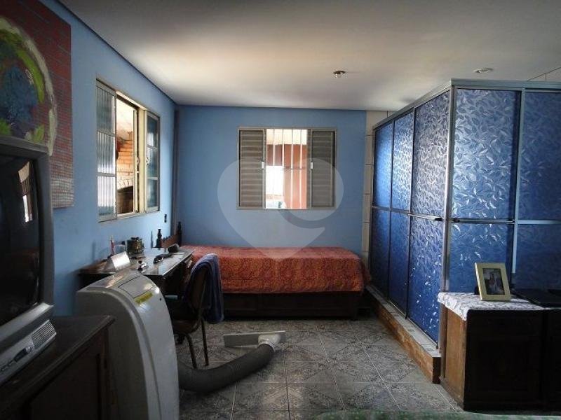 Casa à venda com 3 quartos, sendo 2 suítes, em Jardim Taboão, São Paulo, SP