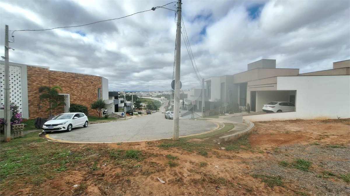 Terreno à venda no condomínio Helena Maria, Sorocaba - SP