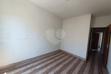 Sobrado à venda com 2 quartos em Vila Almeida, Sorocaba, SP