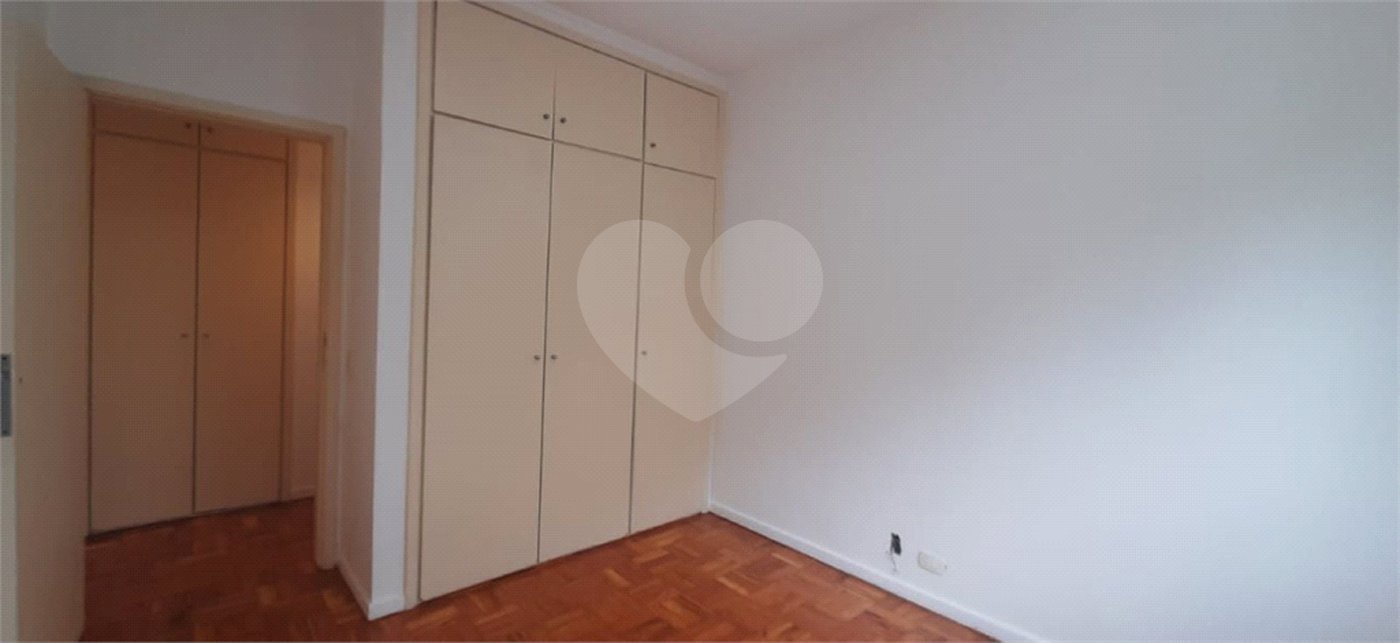 Apartamento para alugar com 3 quartos, sendo 1 suíte,  em Jardim Marajoara, São Paulo, SP