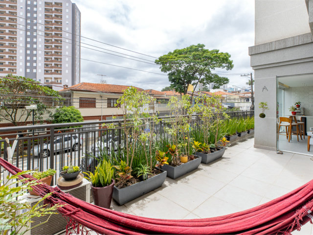 Apartamento à venda com 3 quartos, sendo 1 suíte,  em Alto da Boa Vista, São Paulo, SP