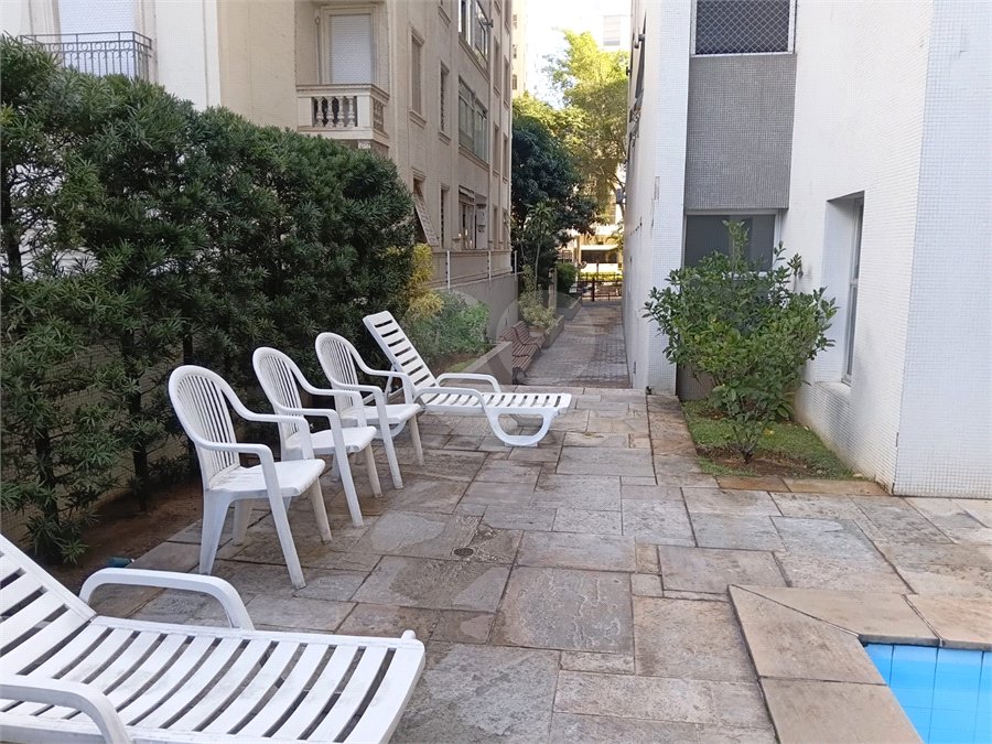 Apartamento à venda com 3 quartos, sendo 1 suíte,  em Higienópolis, São Paulo, SP