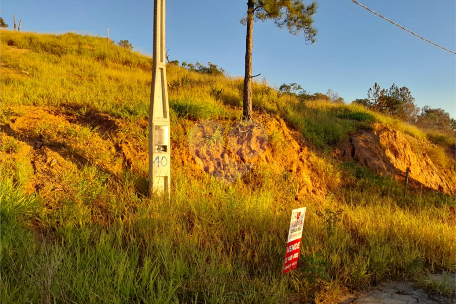 Terreno à venda no condomínio Aútria da Cantareira, Mairiporã - SP