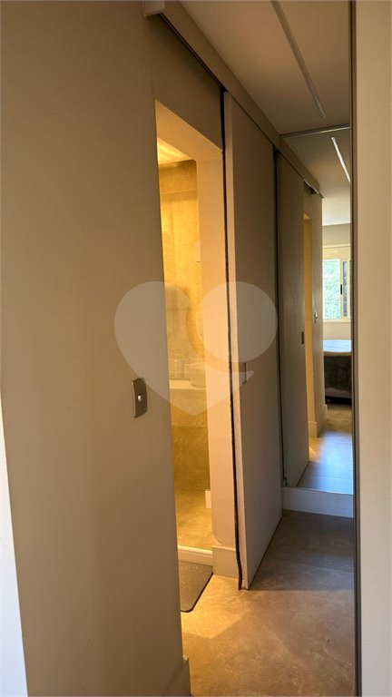 Apartamento à venda com 3 quartos, sendo 1 suíte,  em Jardim Paulista, São Paulo, SP