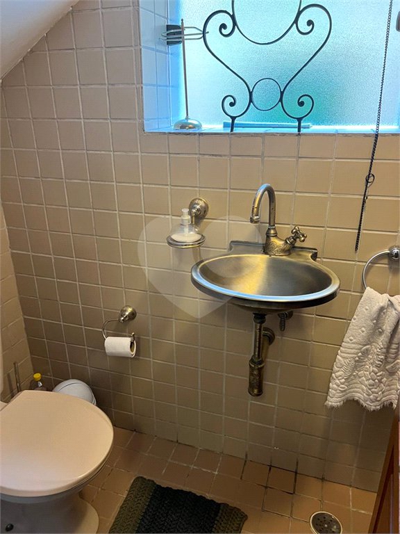 Casa à venda com 3 quartos, sendo 1 suíte, em Vila Mariana, São Paulo, SP
