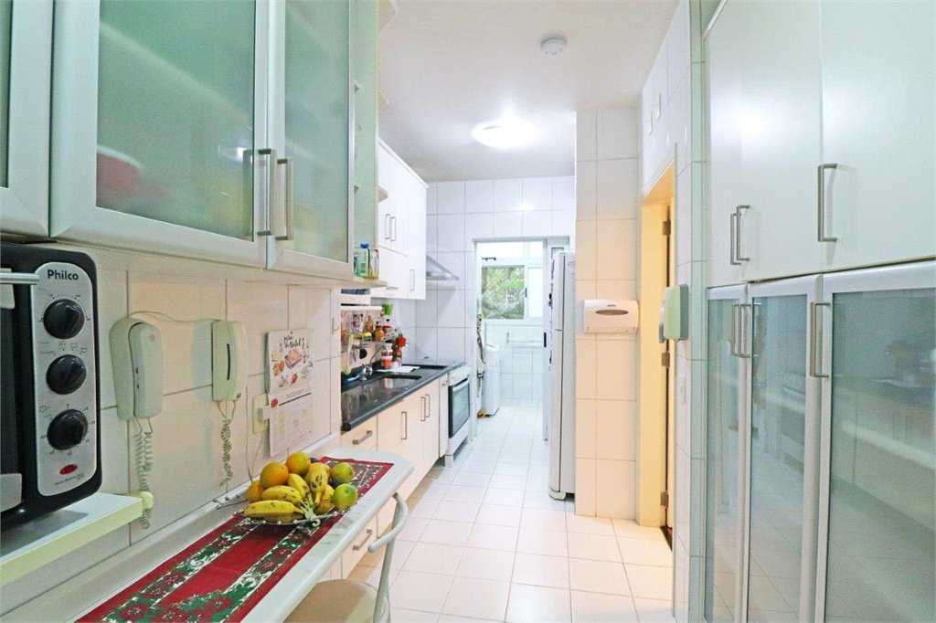 Apartamento à venda com 3 quartos, sendo 1 suíte, em City Boaçava, São Paulo, SP
