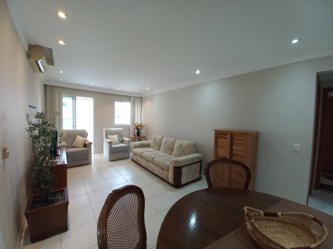 Apartamento com 2 dormitórios à venda, 97 m² por R$ 1.360.000,00 - Gonzaga - Santos/SP