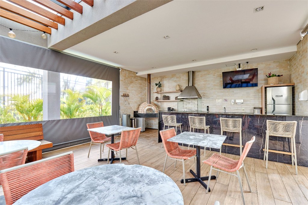 Apartamento à venda com 3 quartos, sendo 2 suítes, em Santo Amaro, São Paulo, SP