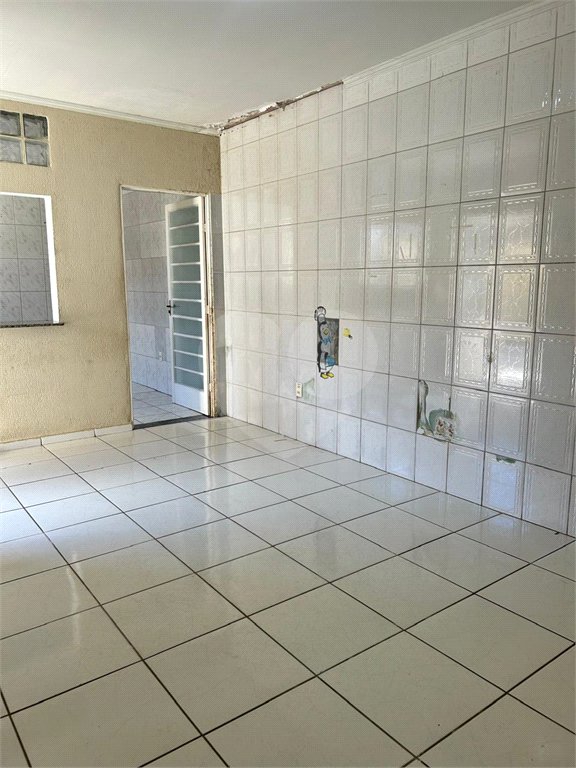 Casa à venda com 3 quartos, sendo 1 suíte, em Bosque, Vinhedo, SP