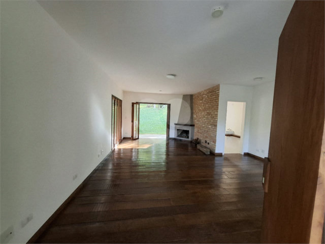 Casa Térrea à venda com 2 suítes em Serra da Cantareira, Mairiporã, SP