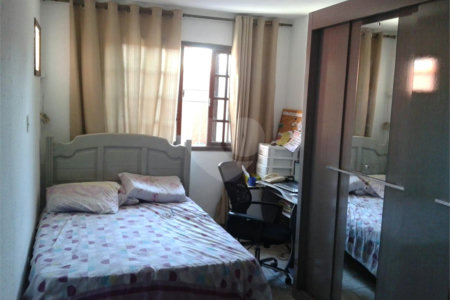 Casa à venda com 4 quartos em Campo Grande, Rio de Janeiro, RJ