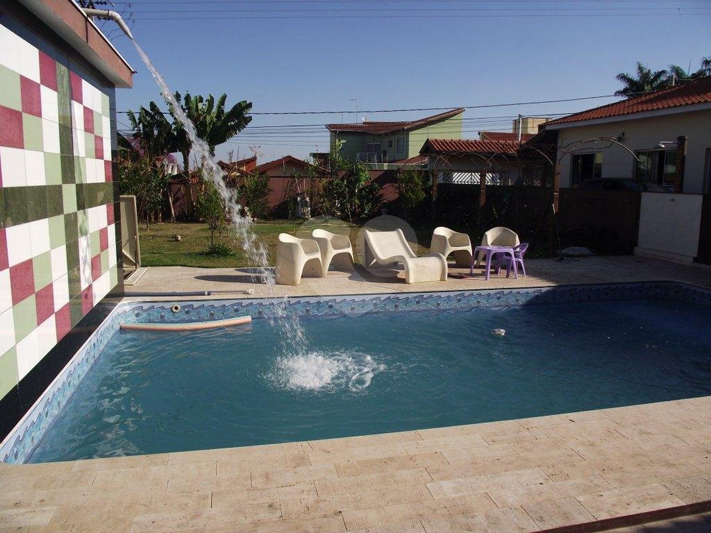 Casa Térrea à venda ou para alugar com 3 quartos, sendo 1 suíte, em Jardim Celani, Salto, SP