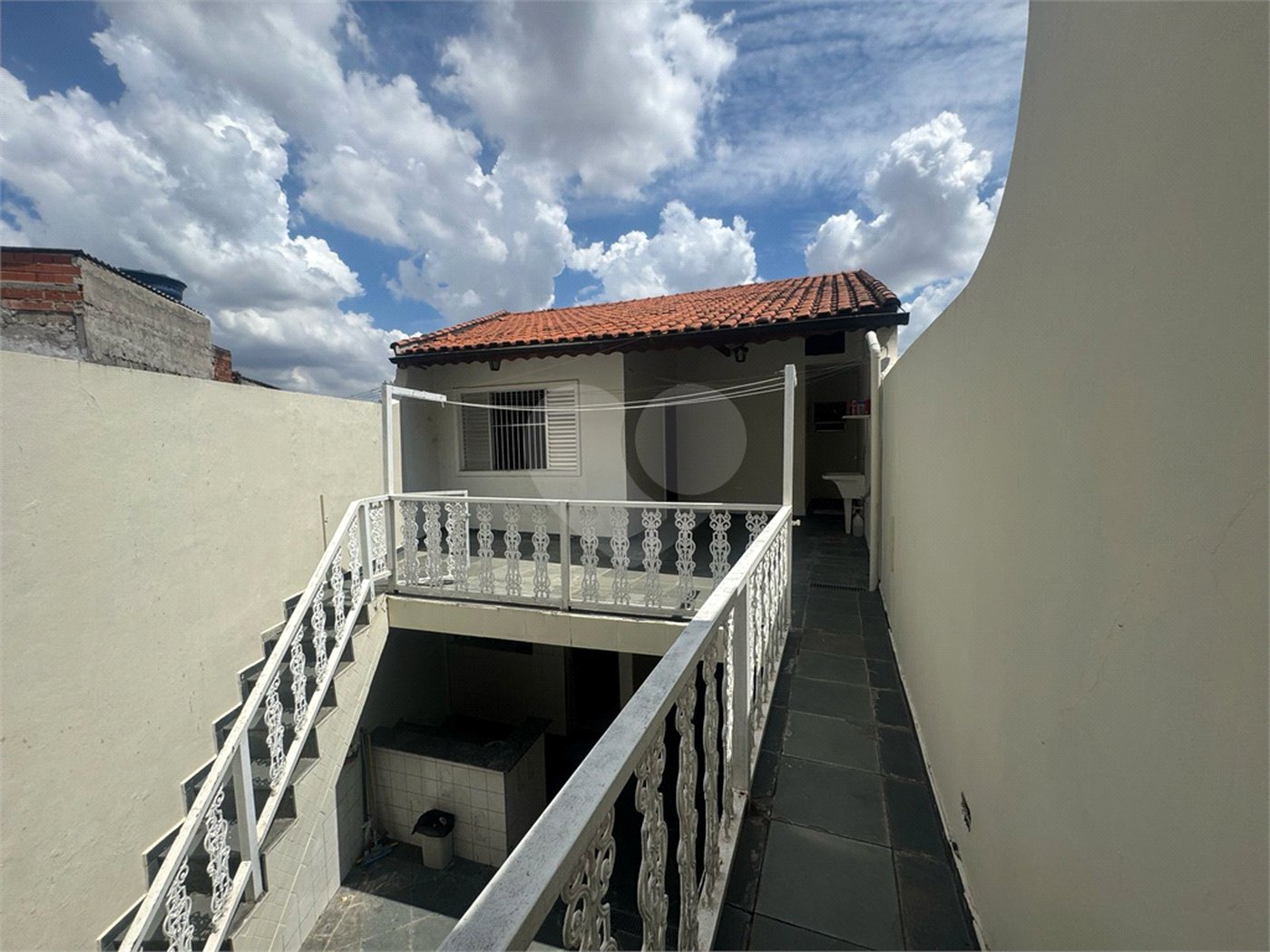 Casa à venda com 4 quartos, sendo 2 suítes, em Jardim Bela Vista, Guarulhos, SP