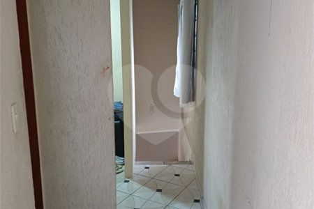 Casa à venda com 3 quartos, sendo 1 suíte,  em Jardim Santa Mônica, São Paulo, SP