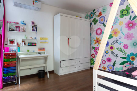 Casa Térrea à venda com 3 quartos, sendo 2 suítes,  em Vila Ipojuca, São Paulo, SP