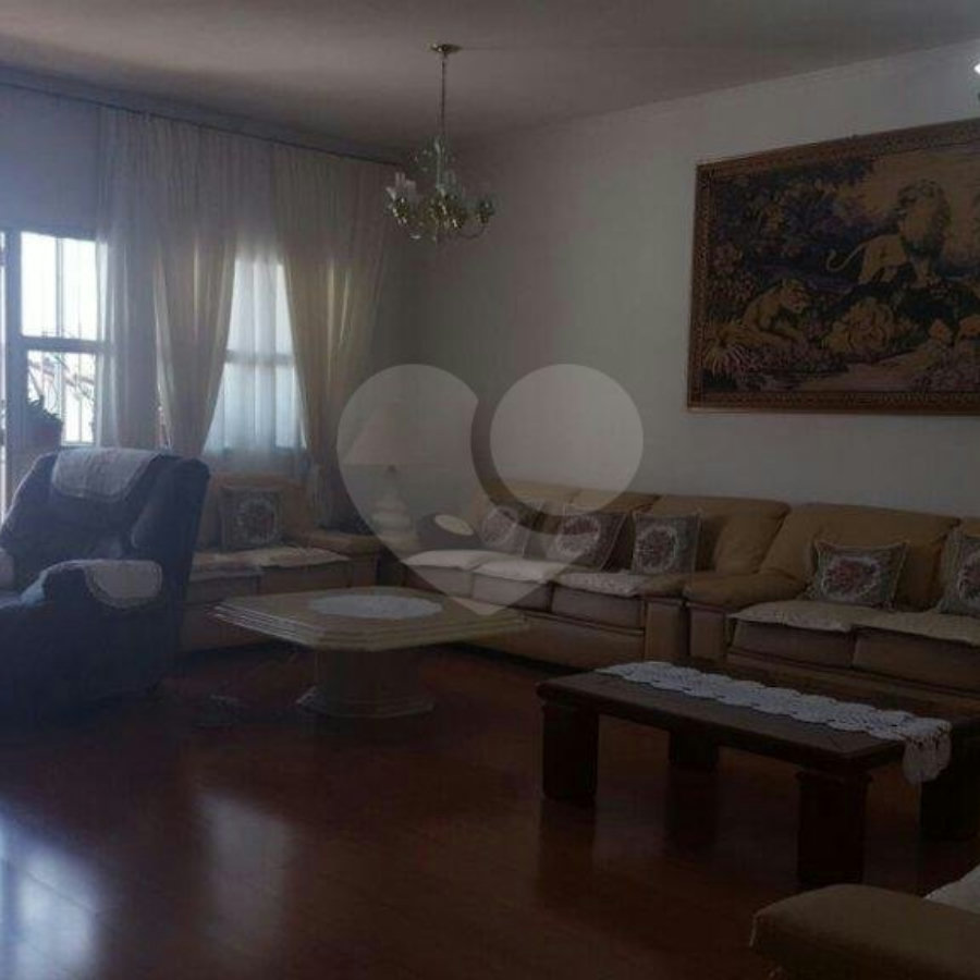Sobrado à venda com 4 quartos, sendo 2 suítes, em Jardim Franca, São Paulo, SP