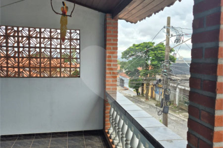 Sobrado à venda com 3 quartos, sendo 1 suíte, em Jardim Modelo, Suzano, SP
