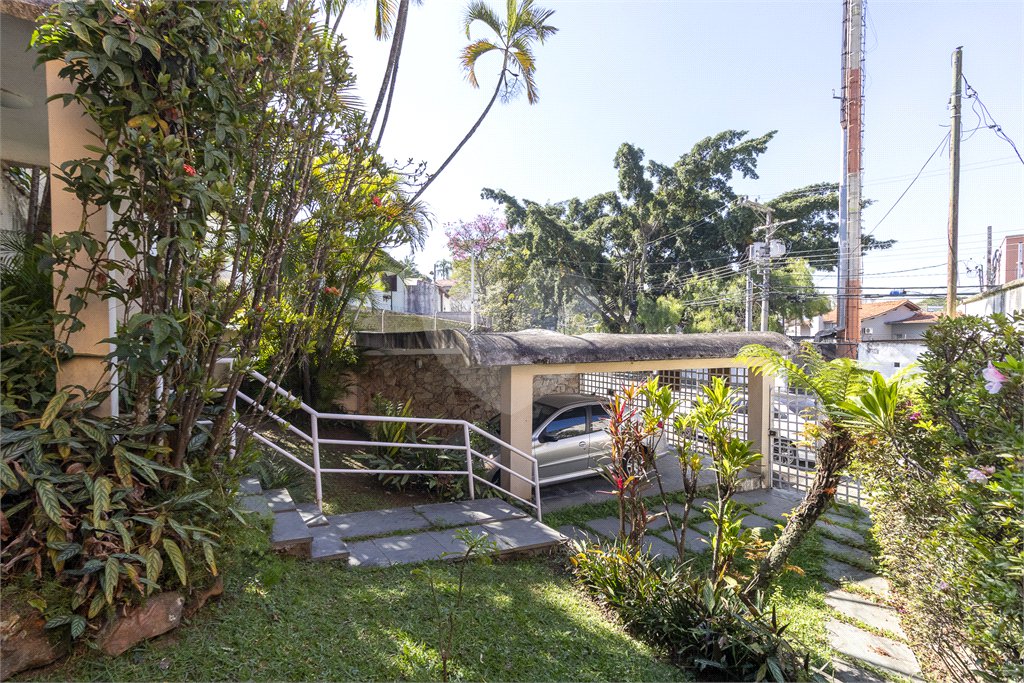 Sobrado à venda com 3 quartos, sendo 1 suíte, em Jardim Prudência, São Paulo, SP