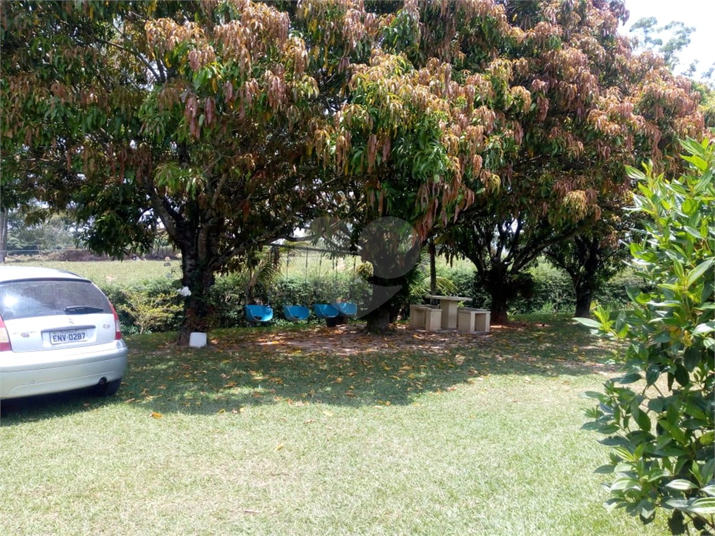 Chácara à venda com 5 quartos, sendo 2 suítes,  no Centro, Sarapuí, SP
