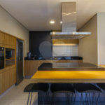 Apartamento à venda com 3 quartos, sendo 1 suíte,  em Jardim Vazani, São Paulo, SP
