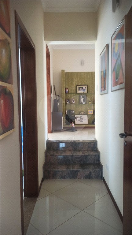 Casa à venda com 3 quartos, sendo 1 suíte, no condomínio Serra da Estrela, Atibaia - SP