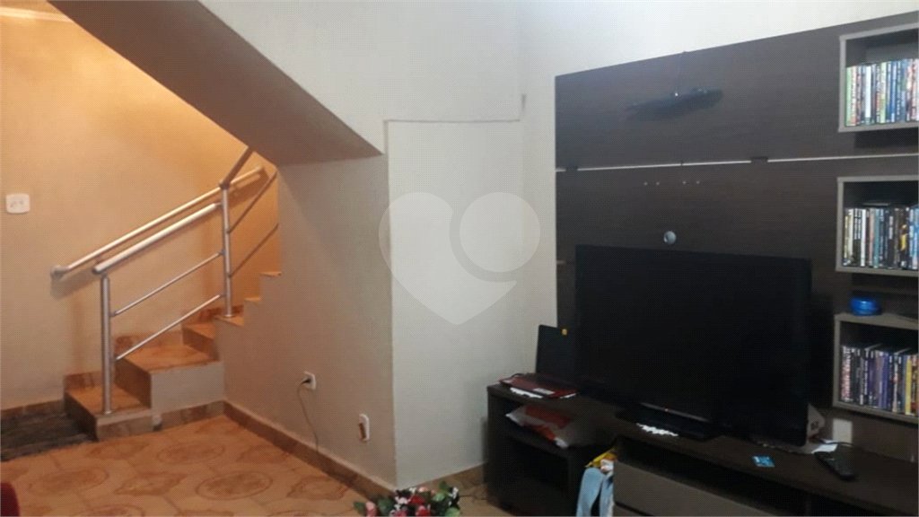 Sobrado à venda com 3 quartos, sendo 1 suíte, em Parque Continental I, Guarulhos, SP