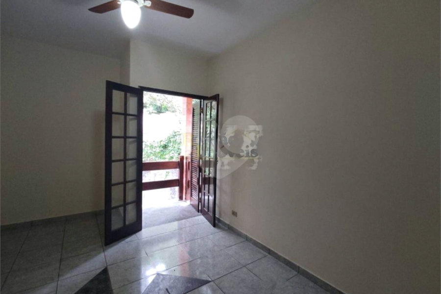 Casa à venda com 3 quartos, sendo 1 suíte, em Serra da Cantareira, Mairiporã, SP