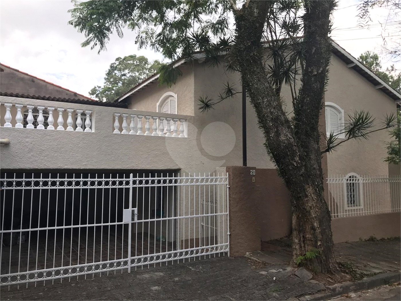 Sobrado à venda com 4 quartos, sendo 1 suíte, em Jardim Floresta, São Paulo, SP