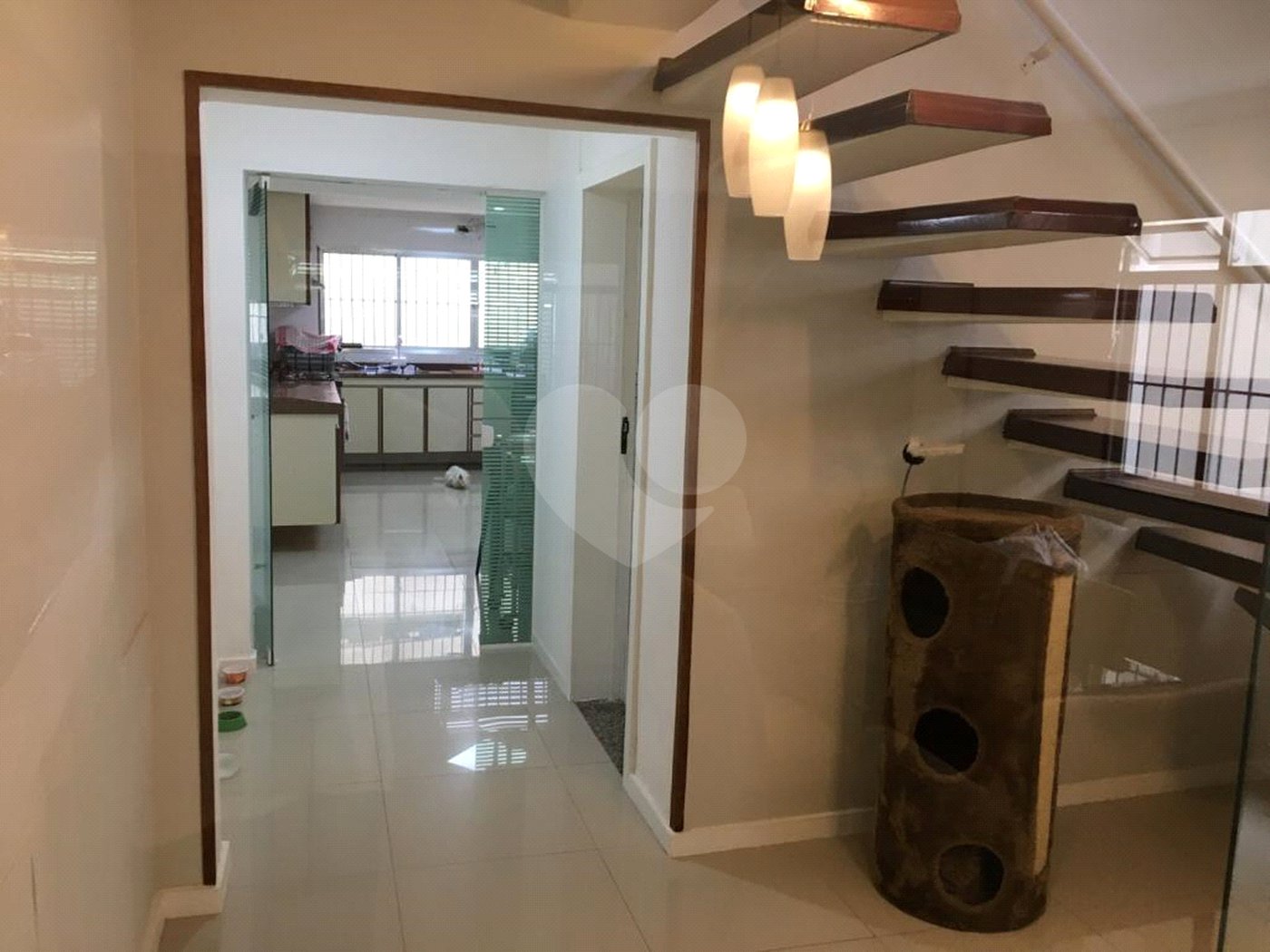 Sobrado à venda com 2 suítes em Jardim Nova Itaquá, Itaquaquecetuba, SP