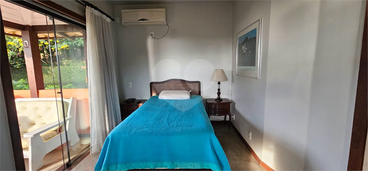 Casa à venda com 4 quartos, sendo 3 suítes, em João Fernandes, Armação dos Búzios, RJ