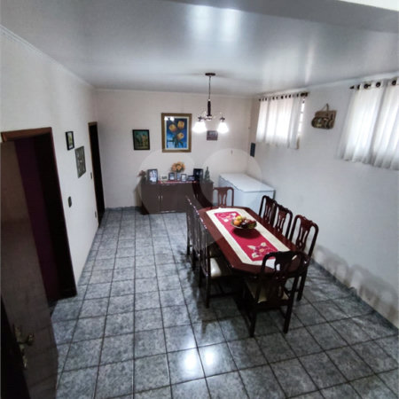 Sobrado à venda com 3 quartos, sendo 1 suíte, em Campos Elíseos, Ribeirão Preto, SP