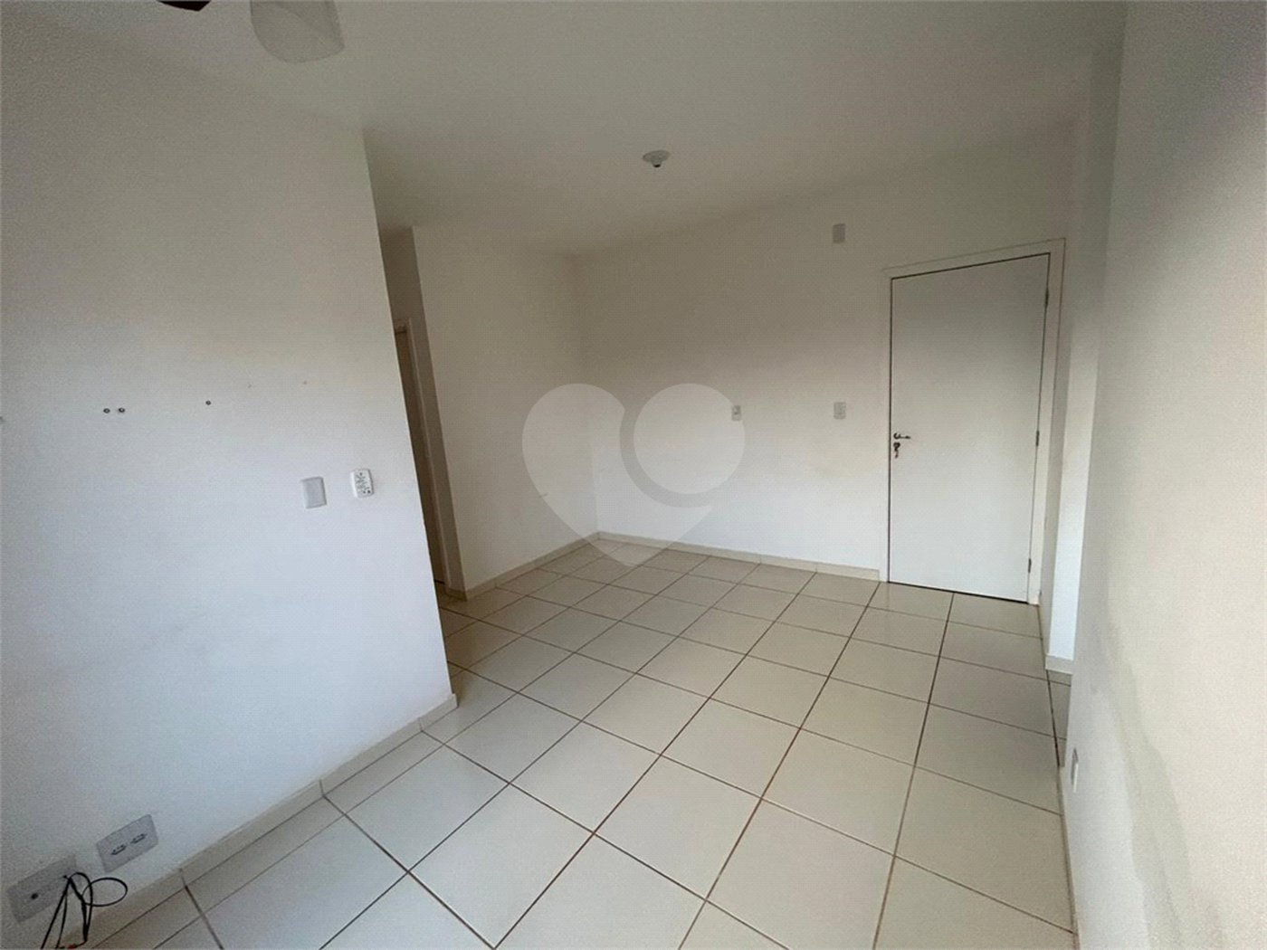 Apartamento à venda com 2 quartos, sendo 1 suíte,  em Jardim Manoel Penna, Ribeirão Preto, SP